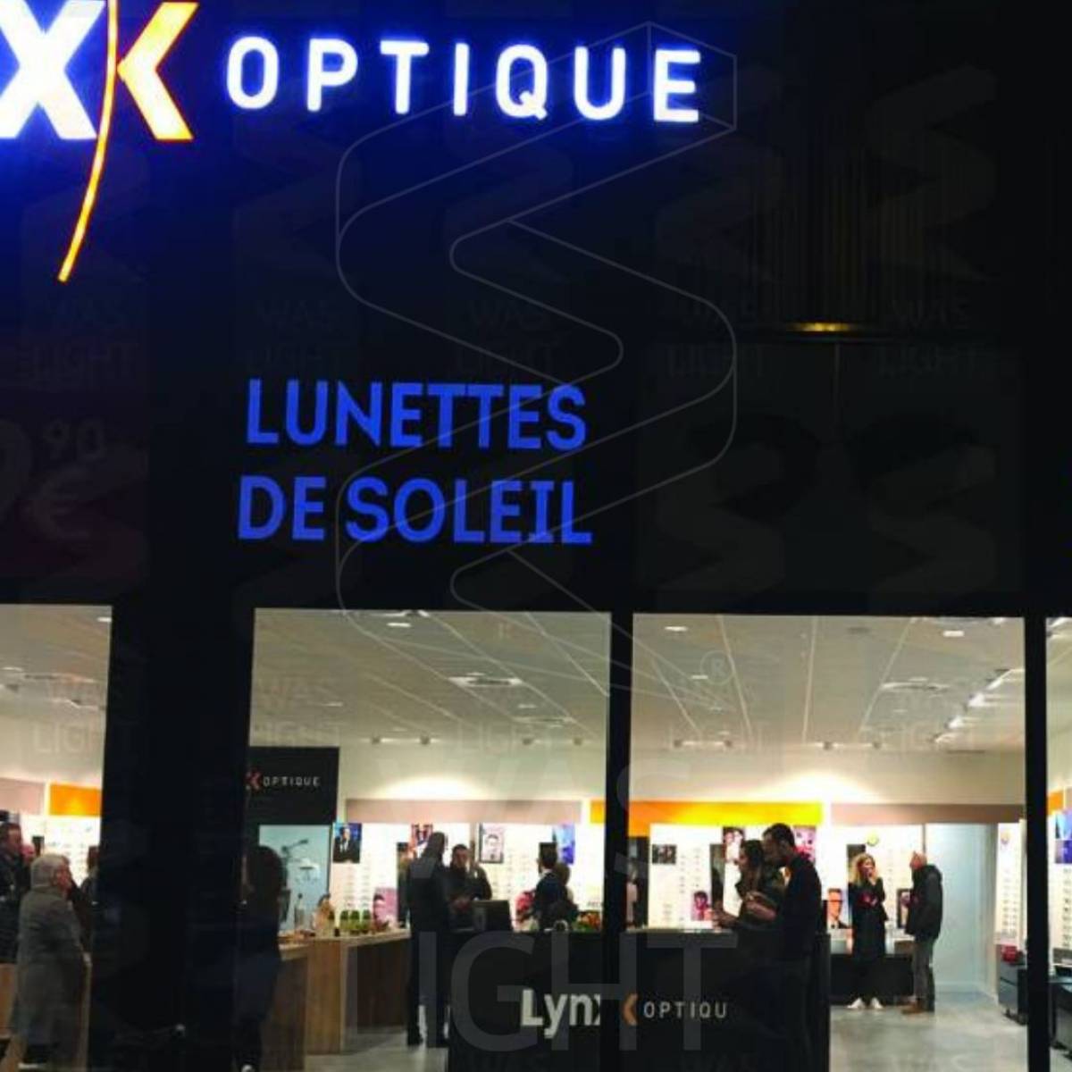 Vitrophanie électroluminescente pour Le Lynx à Saint-Martin-d'Hères