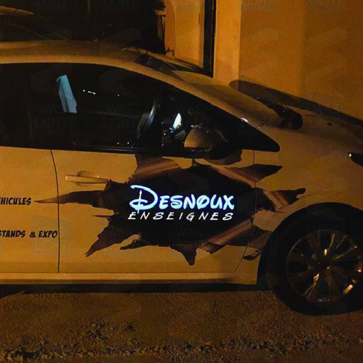 Covering électroluminescent voiture Peugeot Desnoux Enseignes Annecy