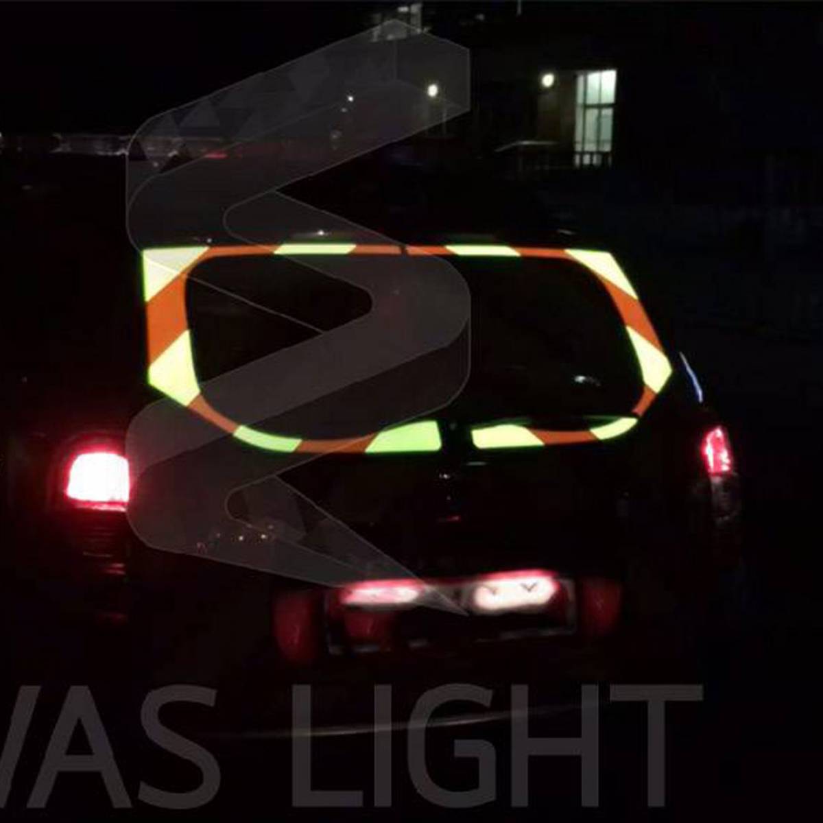 Covering rétroréfléchissant électroluminescent véhicule pompier