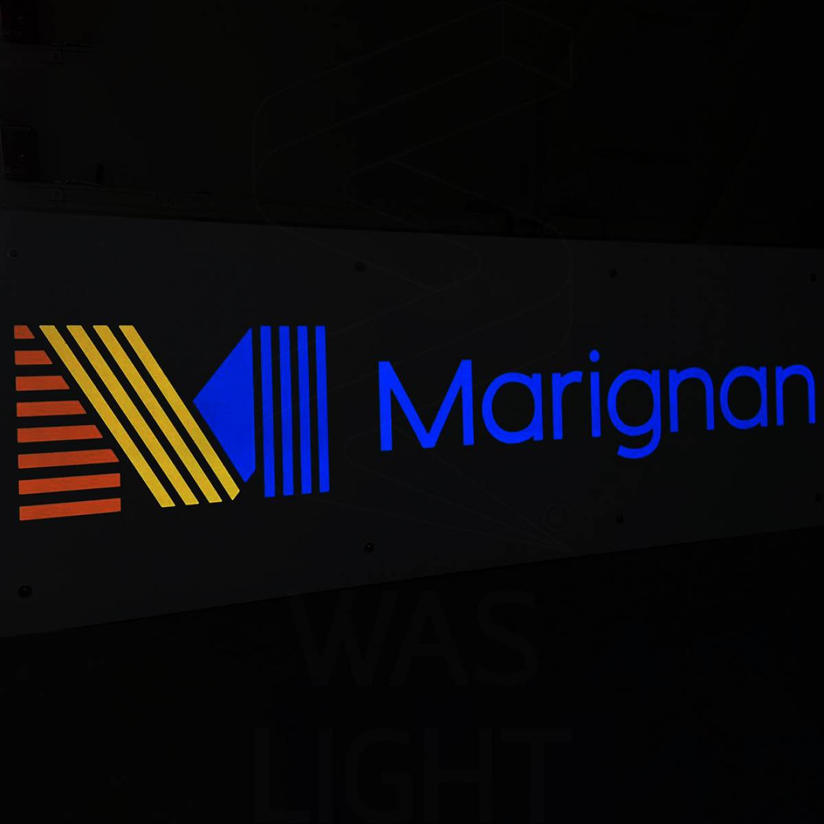 Panneau dibond grue électroluminescent Marignan - WAS LIGHT